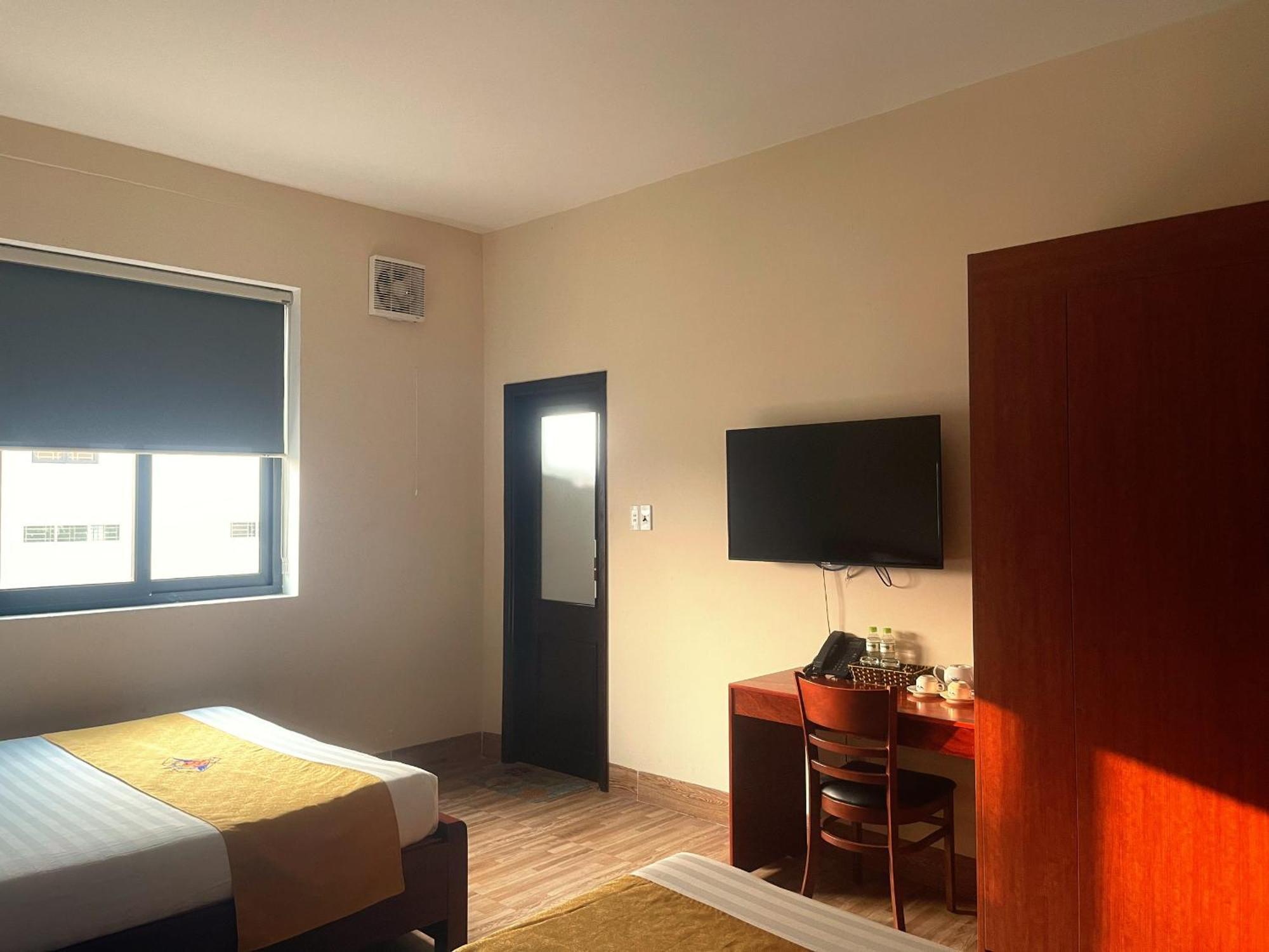 Khach San Hoa Binh Quang Tri Hotel Dong Ha ภายนอก รูปภาพ